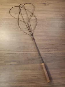 Antique Vintage Wire Rug Beater Wood Handle Primitive Farmhouse Country Decor - Picture 1 of 7