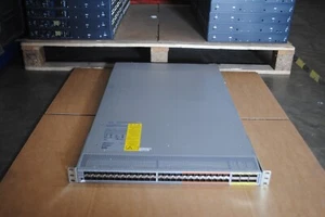 N5K-C5672UP - Cisco Nexus mit Rack-Ohren - kostenloser Versand UK - Bild 1 von 2