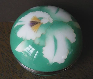 Rare Very Fine Japanese Vintage 50s Cloisonne Orchid on Green Box Ando Jubei - Picture 1 of 9