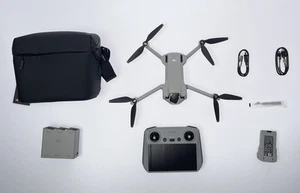 Dron con cámara DJI Mini 3 Fly More Combo (con control remoto RC) IVA #e312 - Imagen 1 de 9