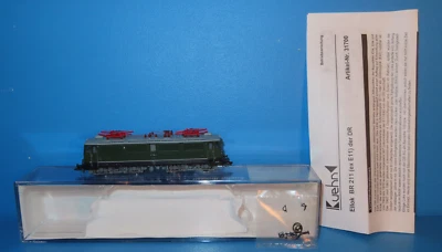 Kuehn TT  E- Lok BR 211 006-2 ( ex E11 ) der DR  No. 31700  in OVP #6984 - Bild 1 von 4