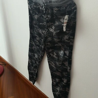 Pantalones de niño Epic Threads de camuflaje negro profundo Foto 1 de 4