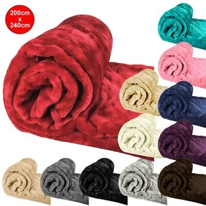Large Throw Over Bed Sofa Warm Fleece Throw Blanket Soft Luxury 200 x 240cm - Picture 1 of 23