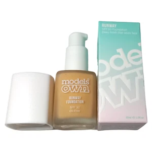 Base Models Own Dewy 07 Sandy Beige Pasarela SPF30 - Imagen 1 de 24