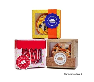 Pastel y caja de pastelería miniaturas para casa de muñecas - Imagen 1 de 9