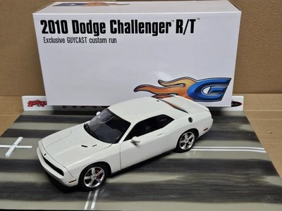 GMP ACME 1:18 2010 道奇挑战者白色 A1806003 — 第 1/4 张图片