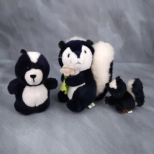 VTG Dakin Skunk Plush Stuffed Animal Lot Flower Mini Korea 80s Eighties 1980s R - Picture 1 of 24