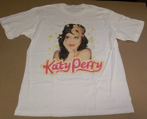 Katy Perry 2009 One Of The Boys The Hello Katy Tour Shirt Large New Never Worn - Picture 1 of 12