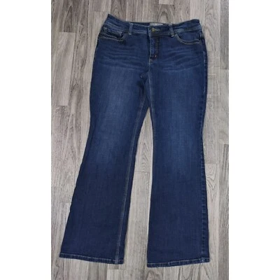 Pantalones de mezclilla azules con tachuelas bordadas adelgazantes talla 0 cortos para mujer Chicos Foto 1 de 4