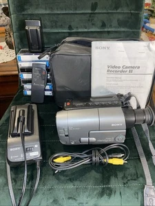 Sony CCD-TRV11 NTSC 8mm Video8 Video Camera Recorder - Works Read Description - Picture 1 of 10