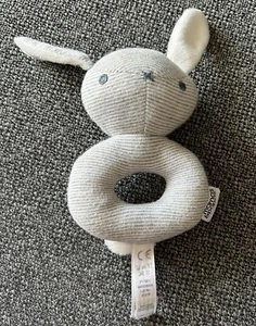 Mamas & Papas Grab Ring Hoop Baby Plush Rattle Grey & White Bunny Rabbit Toy - Picture 1 of 2