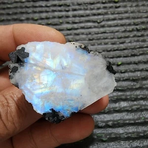 Ravishing Top Fire Rainbow Moonstone Raw 210 Crt Loose Gemstone For Jewelry - Picture 1 of 7