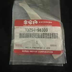Suzuki PIN CARBURETOR 13254-98300 OEM NEW A23 - Picture 1 of 2