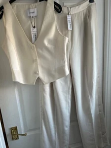 Coast Ivory 2 Piece Suit UK 10 - Picture 1 of 8