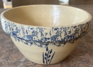 Vintage RRP Roseville Ohio Blue SpongeWare Wheat 8" dia Stoneware Bowl EUC - Picture 1 of 6