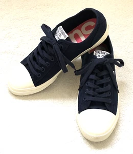SUPERDRY - SNEAKERS / TRAINERS - NAVY & WHITE CANVAS - size 7 uk - FREE POST - Picture 1 of 10