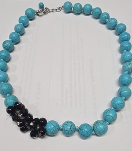 10'' TURQUOISE AND BLACK BEAD NECKLACE - Picture 1 of 3