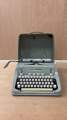 Vintage Hermes 3000 Typewriter – Cursive Font – Green/ Grey Case – Swiss Made - Image 1 of 4