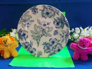 LOVELY CASA DOMANI PLATE - FINE QUALITY PORCELAIN GREEN / BLUE FLORAL # M 498 - Picture 1 of 10