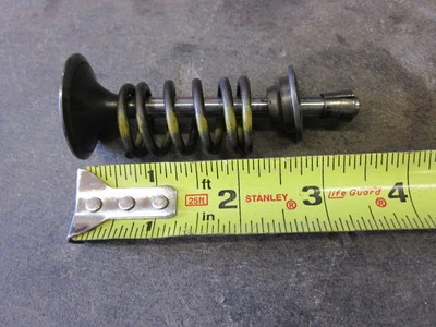 3-цилиндровый дизельный пружинный держатель выпускного клапана Kohler Polaris KDW1003 Ranger 900  - Изображение 1 из 3