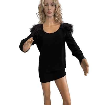 Suéter Robert Rodriguez Negro Cachemira Borde Pluma Nuevo con Etiquetas $230 Foto 1 de 4