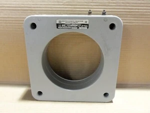 SQUARE D 120-102 CURRENT TRANSFORMER TYPE 120 RATIO 1000/5 25-400HZ - Picture 1 of 6