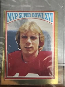 1982 TOPPS JOE MONTANA STICKER VERY GOOD CONDITION - Picture 1 of 2