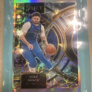 2023-24 Panini Select - Premier Level Luka Dončić #150 Blue Scope - Bild 1 von 2