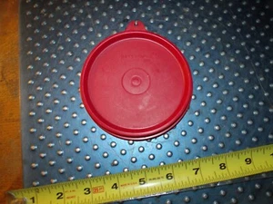 TUPPERWARE ROUND 4 1/4" "A" SEAL LID # 5227 or # 215 Burgundy - Dark Red - Picture 1 of 2