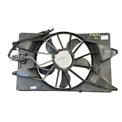 2020-2023 Jeep Cherokee Engine Cooling Fan Assembly 2.4l OEM - Image 1 of 4