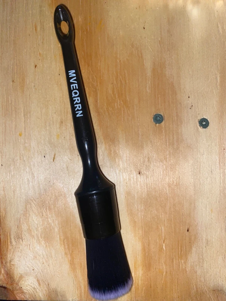 mveqrrn pincel detallador uno  Foto 1 de 1