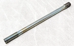 76 Yamaha XT500C XT500 XT 500 Piston Cylinder Bolt Stud M10-163 - Picture 1 of 3