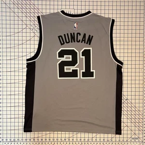 Retro Tim Duncan San Antonio Spurs Jersey - Picture 1 of 5