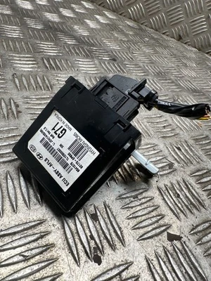 Kia Sorento 2014 Other ECU Modules 921702P600 FOM103072 - Image 1 of 3