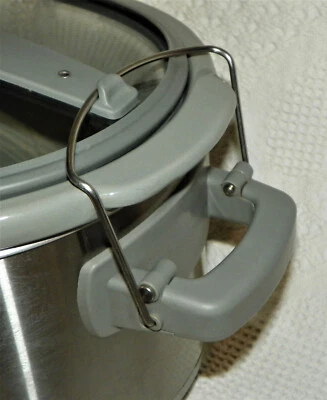 BLACK & DECKER Original Handle Only ~ 7 Qt. Slow Cooker ~ Model No. SCD1007 USED - Image 1 of 4