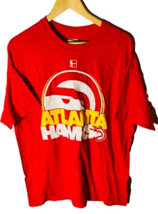 Majestic Men's Atlanta Hawks Hardwood Classics Game Face Short-Sleeve 2XL RED - Picture 1 of 6