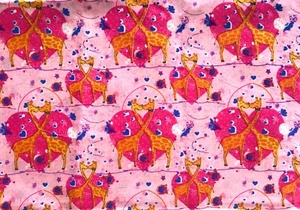 Valentine Fabric Kissing Heart Pink Giraffes 1+ yds x 44โ So Cute ๐ - Picture 1 of 3