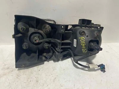 Used Right Headlight Assembly fits: 2007 Hummer H3 Right Grade A - Image 1 of 4