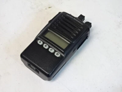 VERTEX STANDARD VX-354-AG7B-5 UHF PORTABLE 2 WAY RADIO - Image 1 of 4