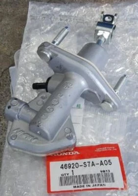 Cilindro maestro embrague genuino Honda 46920-S7A-A05 Accord Civic CR-V elemento OEM Foto 1 de 4