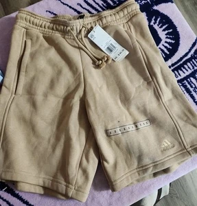 Adidas ALL SZN Pantaloncini Multisport in Pile Abbigliamento Sportivo Donna XSMALL Beige Nuovi con etichette - Foto 1 di 5