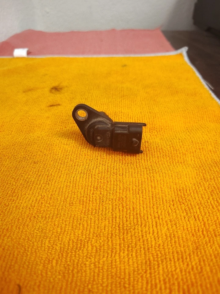 Sensor de posición del árbol de levas Hyundai Accent 2015-2017 Foto 1 de 4