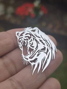 Broche broche león artesanal placa de acero inoxidable broche retro celebridad Power King - Imagen 1 de 12