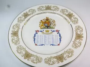 Commemorative Plate Queen Elizabeth II Silver Jubilee 1977 AYNSLEY - Picture 1 of 4