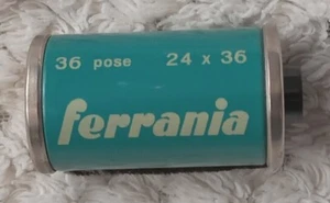 Vintage Italian b/w 35mm spool and case-mint condition-no film. - Picture 1 of 6