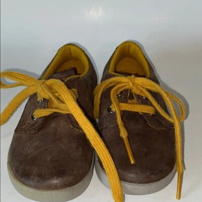 Clarks First Zapatos Zapatos de Cuero para Niños Pequeños Talla 5 Foto 1 de 4