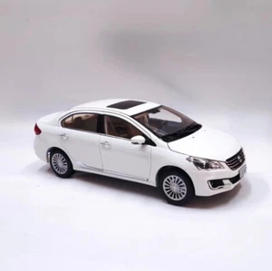 1/18 Suzuki Alivio / Ciaz Auto 2018 China Suzuki Dealer Diecast Modell weiß - Bild 1 von 7