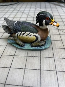 Holz Ente auf Teich Harz Figur - 4-1/2" - Bild 1 von 9