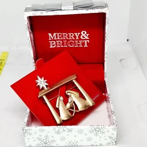 Dillards Merry and Bright NIB Christmas Nativity Scene Two Tone Religious Brooch - Picture 1 of 4