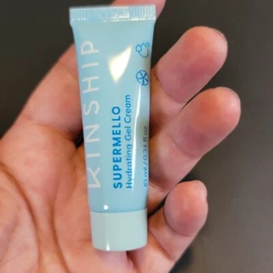 Kinship Supermello Hudrating Gel Creme - Bild 1 von 3